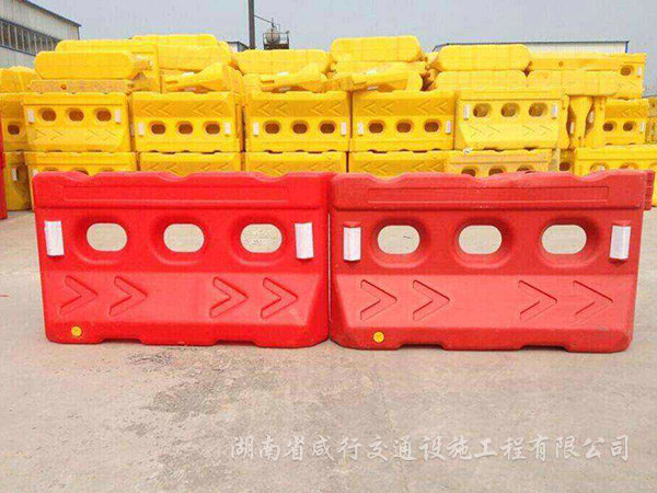 水马围挡